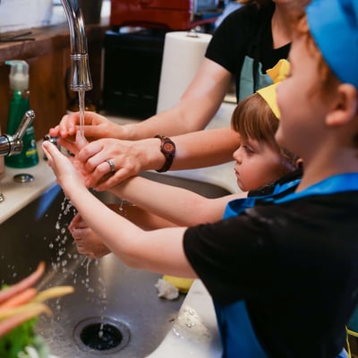Cooking - Kids washing veggies.jpg
