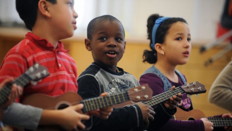 Strum & Sing: Ukulele Adventures!