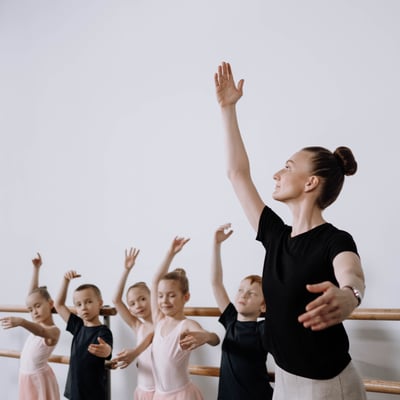 boys and girls ballet class.jpg