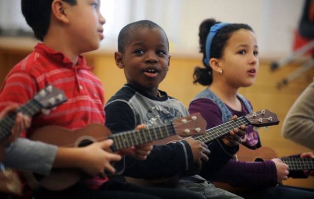 Strum & Sing: Ukulele Adventures!
