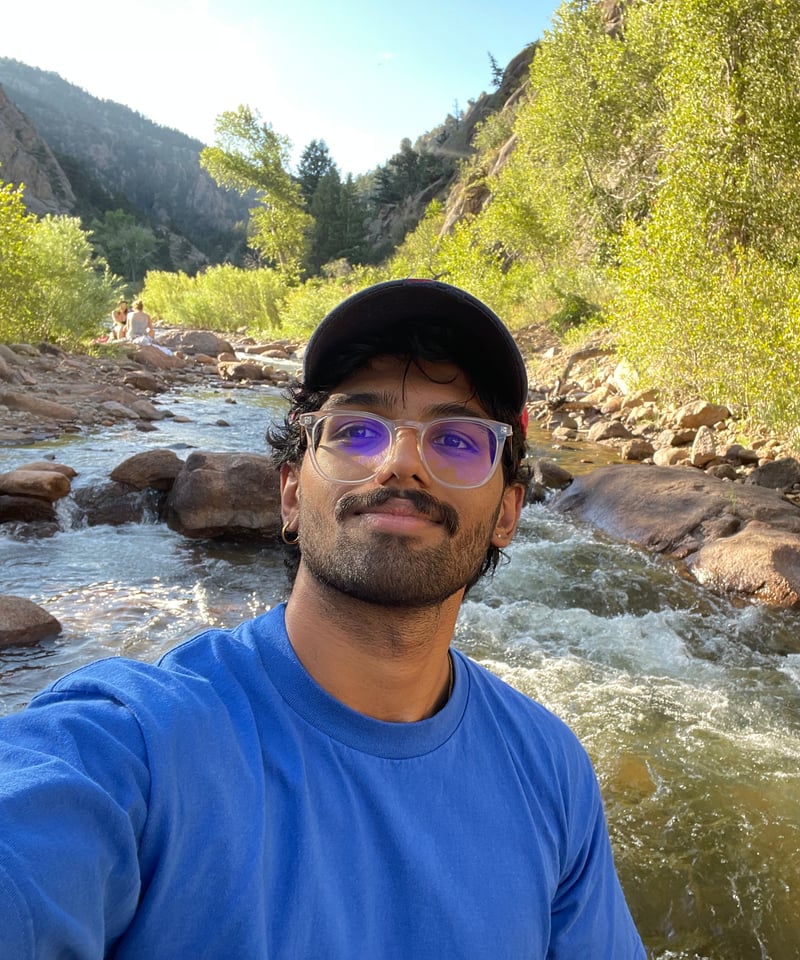 Sriram R.
